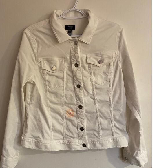 Jones NY Signature White Denim Jacket with 1 Flower on Front & 5 on Back Sz M - Picture 2 of 6